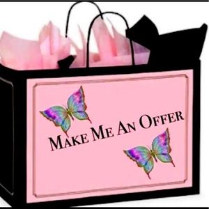 Everything in my closet is always open for reasonable offers 🌺